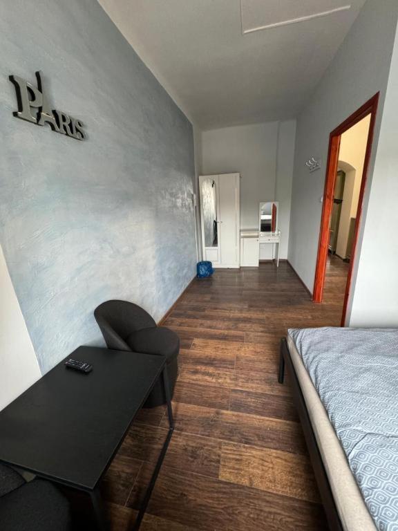 Hotelowe Pokoje Paris -Rynek Centrum- City One Kielce Luaran gambar
