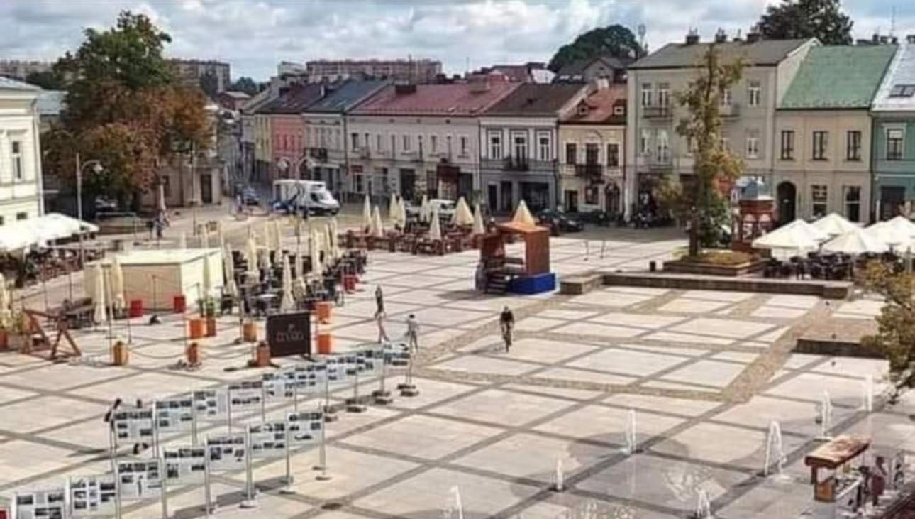 Hotelowe Pokoje Paris -Rynek Centrum- City One Kielce Luaran gambar